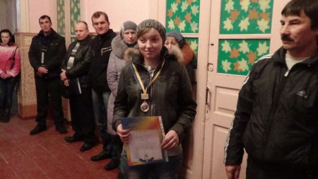 Знаменита тенісистка. Ми її всі добре знаєм. І за успіхи у спорті. Її любим й поважаєм.